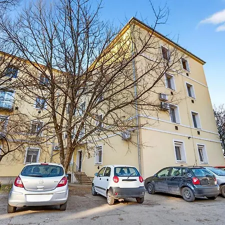 D18 * Debrecen