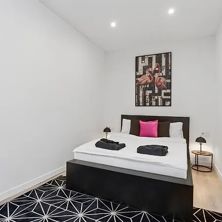 D18 Apartment *