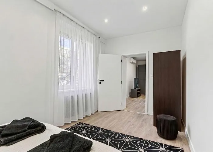 Apartment D18
